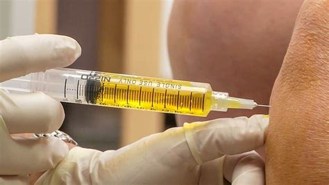 Using Gel Injections for Knee Pain | Oak Brook Medical Group