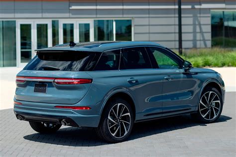 2023 Lincoln Corsair Hybrid Pricing, Photos & Specs