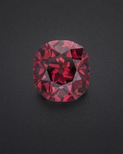Diamond Report Series: Fancy Colour Diamonds - Natural Diamonds