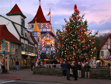 These Magical Christmas Towns Are Like Stepping Into a Hallmark Movie ...