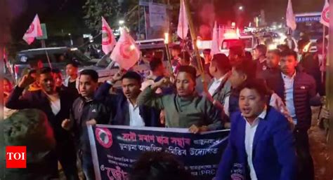 Amsu torch rally for ST status in Doomdooma | Guwahati News - The Times ...