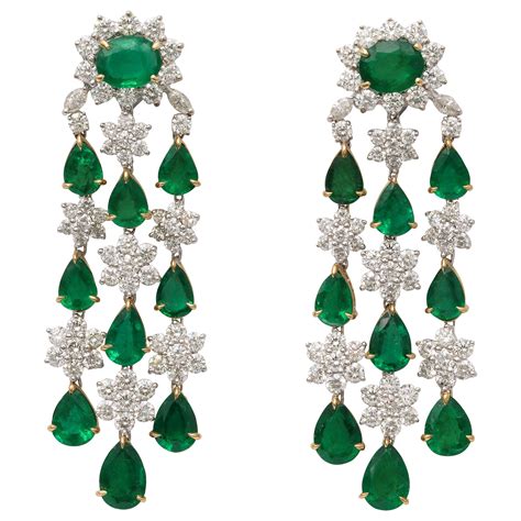 Emerald Diamond Earrings For Sale at 1stDibs