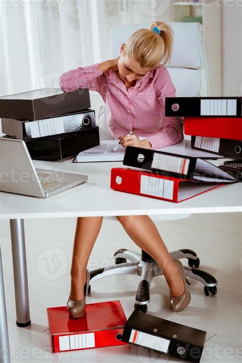 Overworked Female 的图像结果