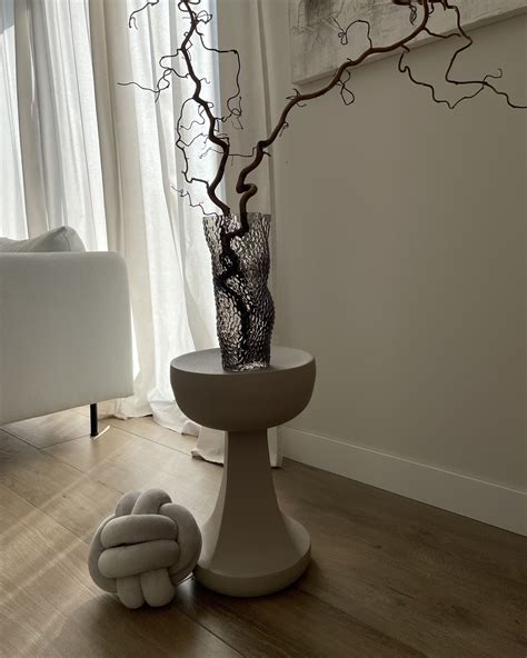 Dekokissen 2er Set MALNI Bouclé 19 x 19 cm Grau Ohne Muster | Beliani.ch