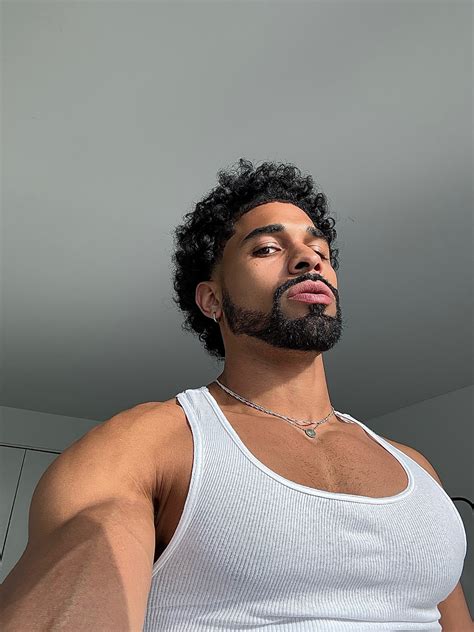 Hugo D Almonte Nudes