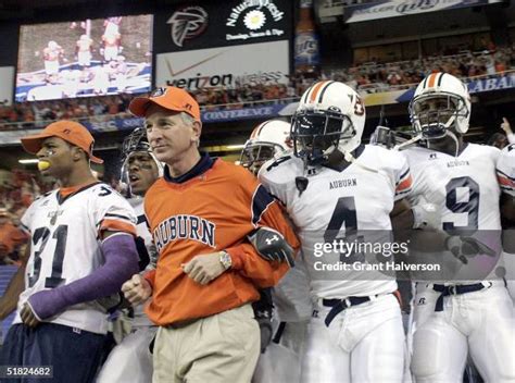 Auburn Football Photos and Premium High Res Pictures - Getty Images