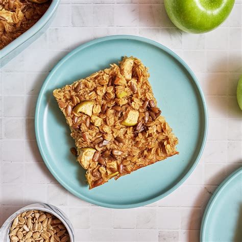 Baked Apple Oatmeal Recipe: How to Make It