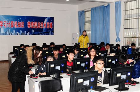 信息系44名学生入住惠普-洛阳国际软件人才实训基地学习-许昌职业技术学院