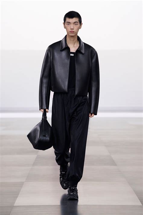 Winter 2025-2026 Men’s Show - mens-fashion - Fashion & Accessories | DIOR