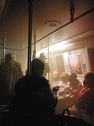 华盛顿地铁烟雾事故系由电路问题引发|华盛顿|地铁冒烟_新浪新闻