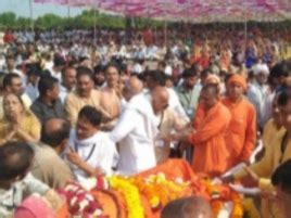 As Swami Rajarshimuniji passed into Panchamahabhut in Limbadi-Jakhna ...