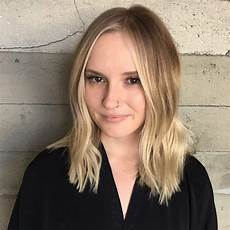 Medium Length Hairstyles Square by 23 Medium Hairstyles For Square Faces In 2020 Medium Length Hairstyles Square