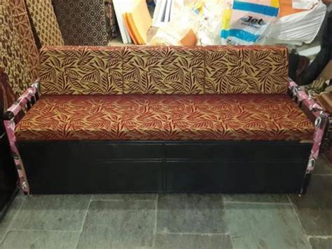 Resturants Chairs - Restaurants Table And Chair Trader - Retailer from Pune
