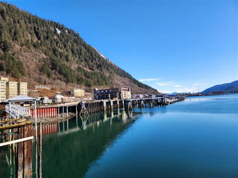 Planet Fitness stock loses weight after Fairbanks outing