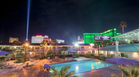 PARK INN BY RADISSON, LAS VEGAS TROPICANA - Motel Reviews, Photos, Rate ...