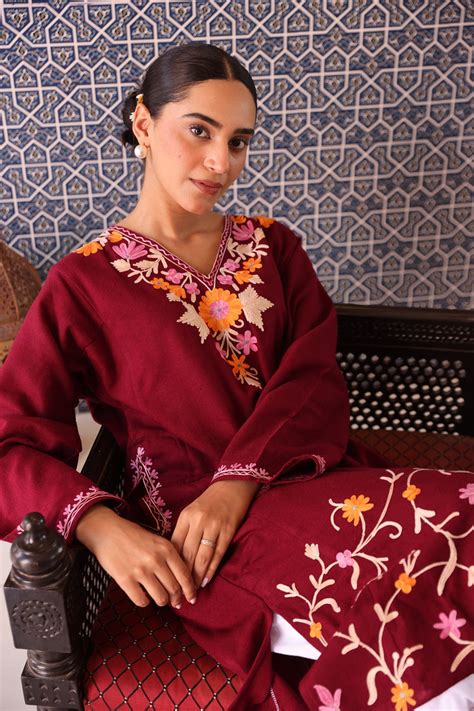 House Of Kari(Chikankari Clothing) - Woolen Phiran in Kashmiri Aari ...