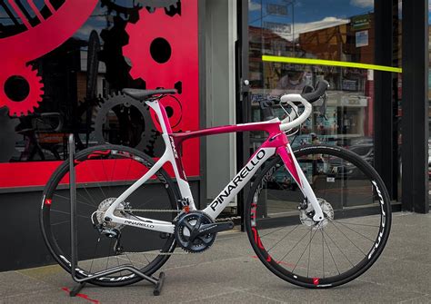 Bicicleta on sale ruta pinarello