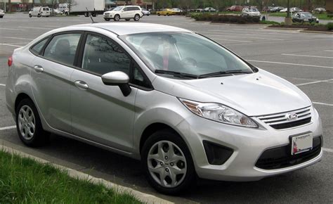 2012 Ford Fiesta SE 4dr Sedan 5-spd manual w/OD