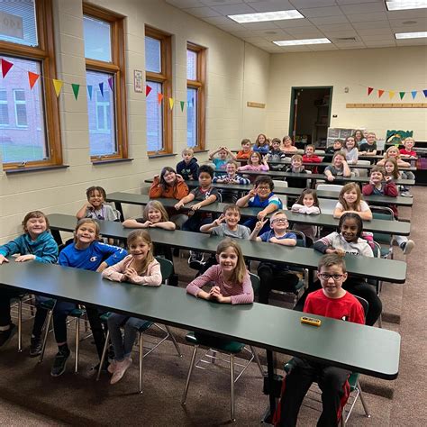 School Visit: 2nd Grade at Pleasant Valley Elementary School