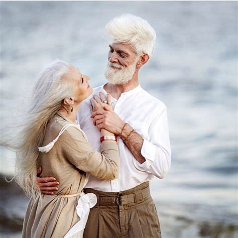 couple pictures funny