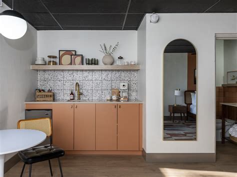 Lakeside Motel Overhaul | Season 6 - Dave & Jenny Marrs in 2025 ...