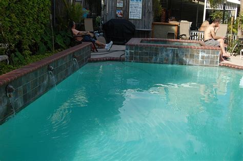 Rathbone Mansions Pool: Pictures & Reviews - Tripadvisor