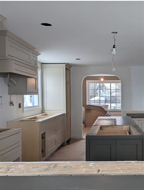 Sherwin Williams Jogging Path 7638: Paint Color Review