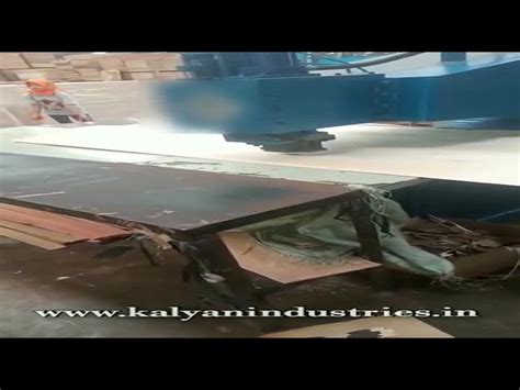 VENEER SECTION - LOG PEELING LATHE MACHINE MODEL K.I.1400 Manufacturer ...