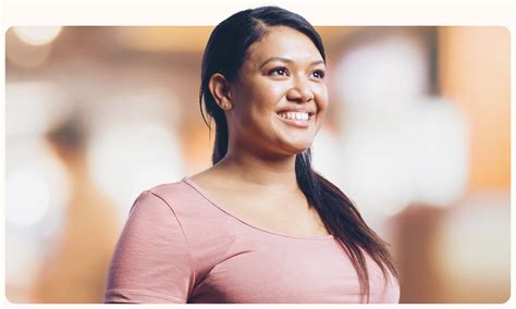 How to write a financial manager job description (plus template) - TG