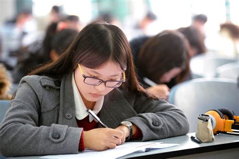 日本留学生考学部时不需要英语成绩即可报考的日本大学清单 - 知乎