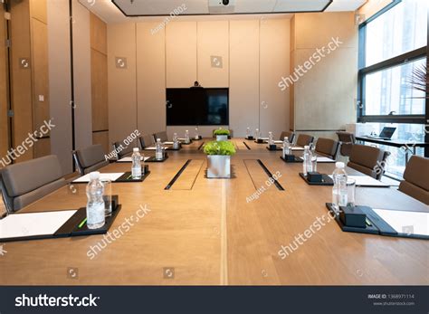 Board Room Meeting 的图像结果