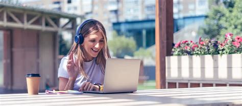 Pros & Cons of Online French class and Solutions to tackle cons