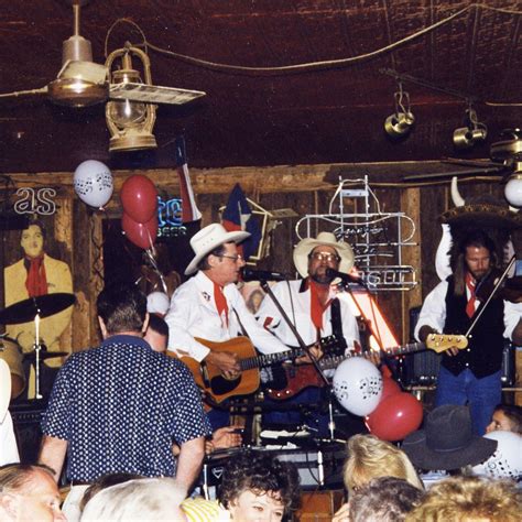 ARKEY BLUE'S SILVER DOLLAR BAR (2025) All You Need to Know BEFORE You ...