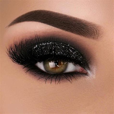 smokey eye makeup with glitter
