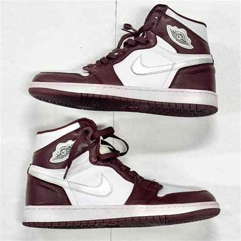 Burgundy Jordan 1s Size 11 Mint Condition, only... - Depop