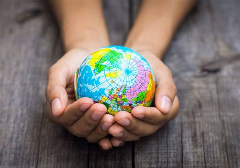 Art Is All the World 的图像结果