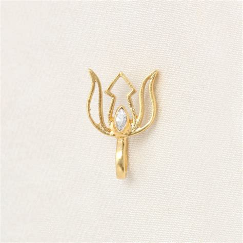 Traditional Nose Pins – Unniyarcha Design