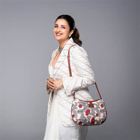 Buy Structured Shoulder Bags Online at Best Prices - Zouk