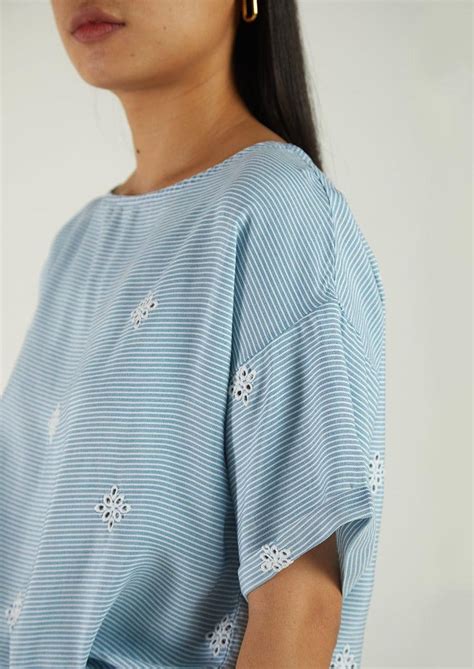 Twist and Sway Top | Reistor