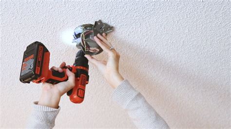 How Much Does It Cost To Install A Ceiling Fan | Storables