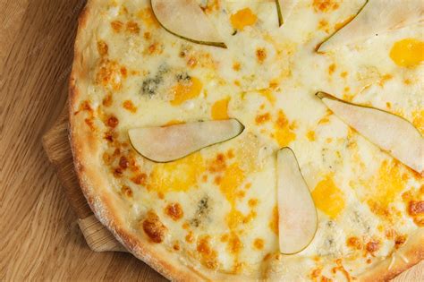 Gorgonzola Cheese Pizza