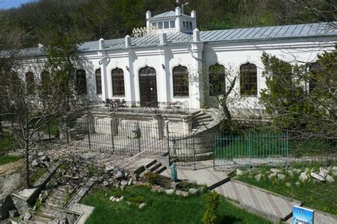 GALLERY PALACE (Pyatigorsk) - Hotel Reviews & Photos - Tripadvisor