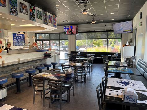 North Denver - Cosmos Pizza