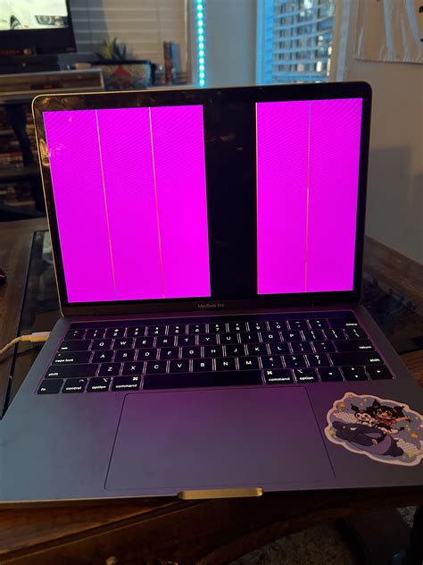 2020 macbook pro pink screen : r/macbookpro