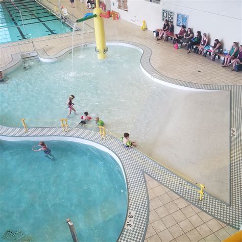 Play St. Louis: Indoor Pool at St. Peter's Rec Plex