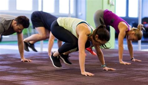 5 Burpee Exercises To Help You Lose Weight Quickly - lifeberrys.com