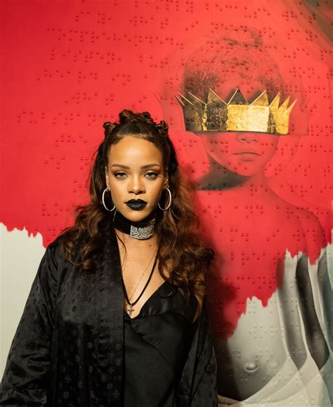 Rihanna On Turning Down Super Bowl: “I Just Couldn’t Be A Sellout” | 97 ...