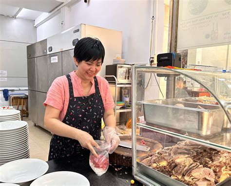 Phở Hòa ở TP.HCM được nhóm nhạc Super Junior ghé ăn: ‘Quán quá bất ngờ ...