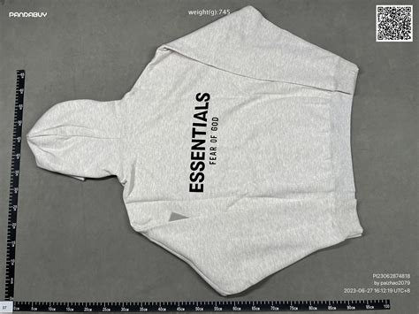 Light grey essentials hoodie QC. Is this 1:1? : r/FashionReps