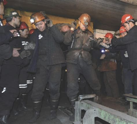 “这是国内安全煤矿的标杆”，记2009山西屯兰煤矿瓦斯爆炸事故_腾讯新闻